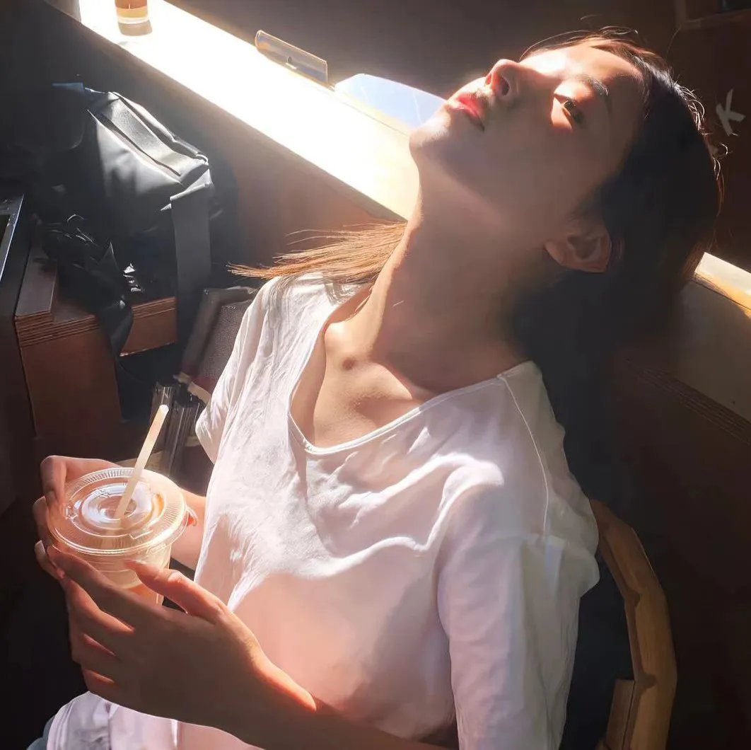 哈啰你好喵