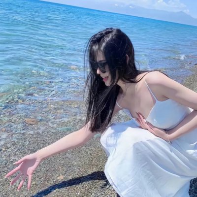 玉女撩春